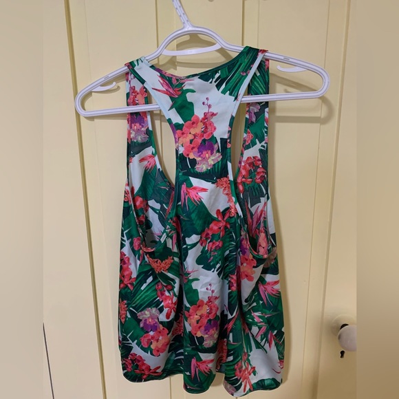 Victoria’s Secret tropical cami - Picture 4 of 5